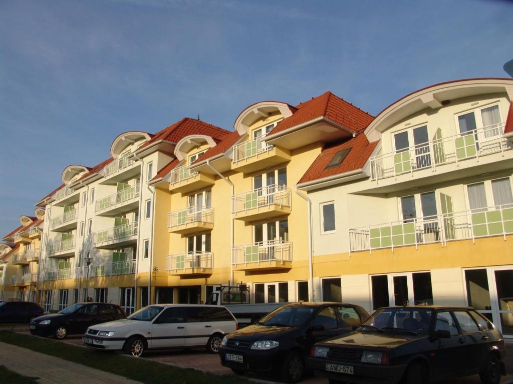 Club Mendan Aparthotel Залакарош Экстерьер фото