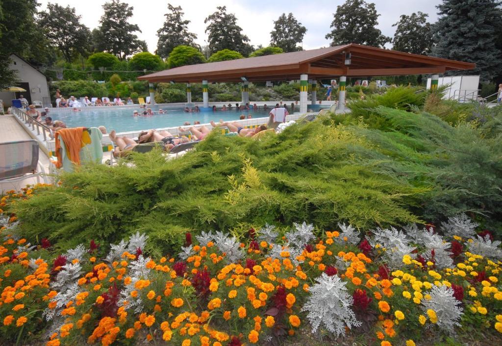 Club Mendan Aparthotel Залакарош Экстерьер фото